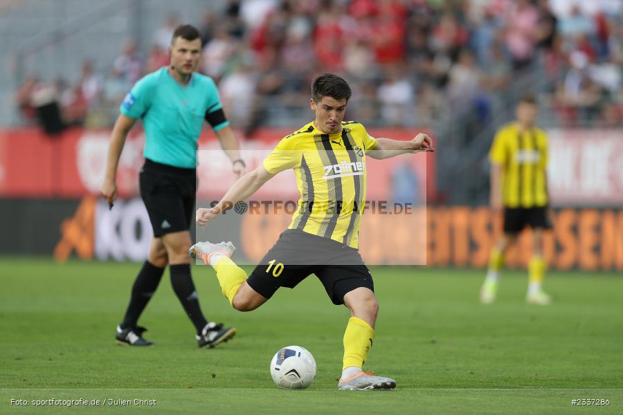 Jim-Patrick Müller, FLYERALARM Arena, Würzburg, 19.08.2022, BFV, sport, action, Fussball, August 2022, Saison 2022/2023, RLB, 7. Spieltag, Regionalliga Bayern, VIL, DJK, FWK, DJK Vilzing, FC Würzburger Kickers - Bild-ID: 2337286