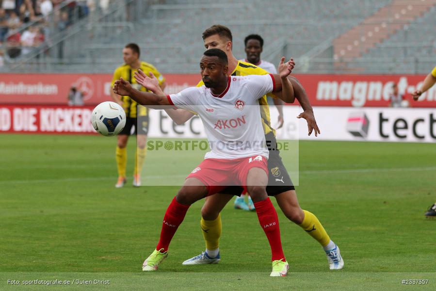 Saliou Sané, FLYERALARM Arena, Würzburg, 19.08.2022, BFV, sport, action, Fussball, August 2022, Saison 2022/2023, RLB, 7. Spieltag, Regionalliga Bayern, VIL, DJK, FWK, DJK Vilzing, FC Würzburger Kickers - Bild-ID: 2337357