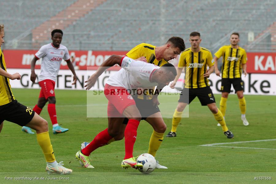 Saliou Sané, FLYERALARM Arena, Würzburg, 19.08.2022, BFV, sport, action, Fussball, August 2022, Saison 2022/2023, RLB, 7. Spieltag, Regionalliga Bayern, VIL, DJK, FWK, DJK Vilzing, FC Würzburger Kickers - Bild-ID: 2337358