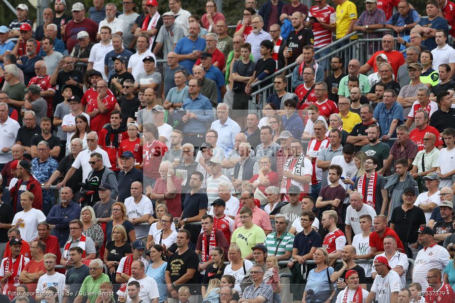 Zuschauer, FLYERALARM Arena, Würzburg, 19.08.2022, BFV, sport, action, Fussball, August 2022, Saison 2022/2023, RLB, 7. Spieltag, Regionalliga Bayern, VIL, DJK, FWK, DJK Vilzing, FC Würzburger Kickers - Bild-ID: 2337379