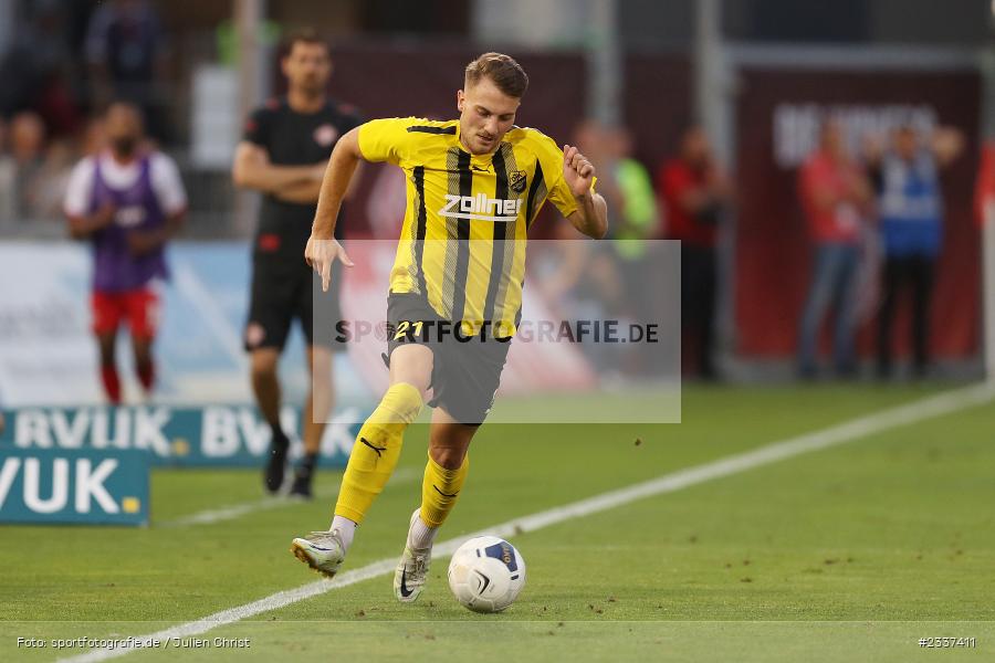 Tobias Hoch, FLYERALARM Arena, Würzburg, 19.08.2022, BFV, sport, action, Fussball, August 2022, Saison 2022/2023, RLB, 7. Spieltag, Regionalliga Bayern, VIL, DJK, FWK, DJK Vilzing, FC Würzburger Kickers - Bild-ID: 2337411