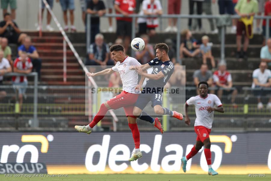 Ivan Franjic, FLYERALARM Arena, Würzburg, 26.08.2022, BFV, sport, action, Fussball, August 2022, Saison 2022/2023, 9. Spieltag, Regionalliga Bayern, UHA, FWK, SpVgg Unterhaching, FC Würzburger Kickers - Bild-ID: 2337896