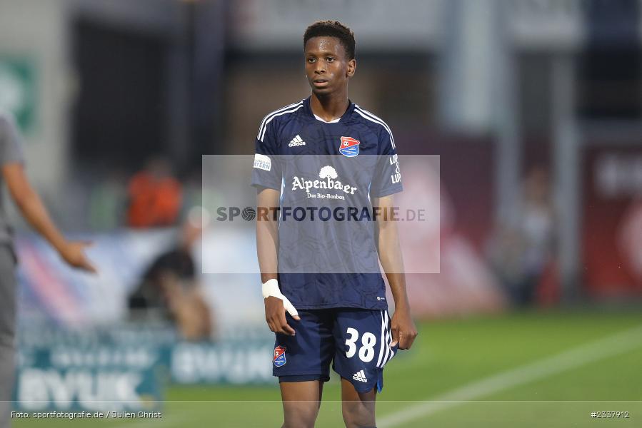 Boipelo Mashigo, FLYERALARM Arena, Würzburg, 26.08.2022, BFV, sport, action, Fussball, August 2022, Saison 2022/2023, 9. Spieltag, Regionalliga Bayern, UHA, FWK, SpVgg Unterhaching, FC Würzburger Kickers - Bild-ID: 2337912