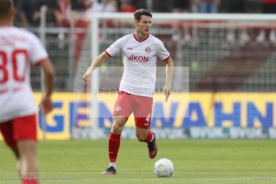 Lukas Müller, FLYERALARM Arena, Würzburg, 26.08.2022, BFV, sport, action, Fussball, August 2022, Saison 2022/2023, 9. Spieltag, Regionalliga Bayern, UHA, FWK, SpVgg Unterhaching, FC Würzburger Kickers - Bild-ID: 2337945