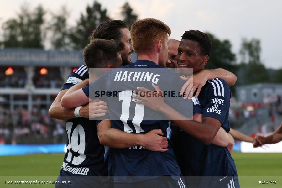 Torjubel, Boipelo Mashigo, FLYERALARM Arena, Würzburg, 26.08.2022, BFV, sport, action, Fussball, August 2022, Saison 2022/2023, 9. Spieltag, Regionalliga Bayern, UHA, FWK, SpVgg Unterhaching, FC Würzburger Kickers - Bild-ID: 2337978 Torjubel, Boipelo Mashigo, FLYERALARM Arena, Würzburg, 26.08.2022, BFV, sport, action, Fussball, August 2022, Saison 2022/2023, 9. Spieltag, Regionalliga Bayern, UHA, FWK, SpVgg Unterhaching, FC Würzburger Kickers - Bild-ID: 2337978