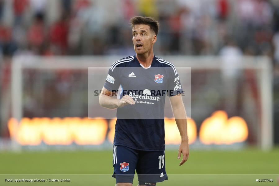 Maximilian Welzmüller, FLYERALARM Arena, Würzburg, 26.08.2022, BFV, sport, action, Fussball, August 2022, Saison 2022/2023, 9. Spieltag, Regionalliga Bayern, UHA, FWK, SpVgg Unterhaching, FC Würzburger Kickers - Bild-ID: 2337988 Maximilian Welzmüller, FLYERALARM Arena, Würzburg, 26.08.2022, BFV, sport, action, Fussball, August 2022, Saison 2022/2023, 9. Spieltag, Regionalliga Bayern, UHA, FWK, SpVgg Unterhaching, FC Würzburger Kickers - Bild-ID: 2337988