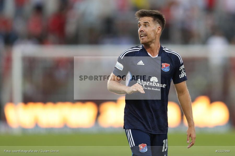 Maximilian Welzmüller, FLYERALARM Arena, Würzburg, 26.08.2022, BFV, sport, action, Fussball, August 2022, Saison 2022/2023, 9. Spieltag, Regionalliga Bayern, UHA, FWK, SpVgg Unterhaching, FC Würzburger Kickers - Bild-ID: 2337989 Maximilian Welzmüller, FLYERALARM Arena, Würzburg, 26.08.2022, BFV, sport, action, Fussball, August 2022, Saison 2022/2023, 9. Spieltag, Regionalliga Bayern, UHA, FWK, SpVgg Unterhaching, FC Würzburger Kickers - Bild-ID: 2337989