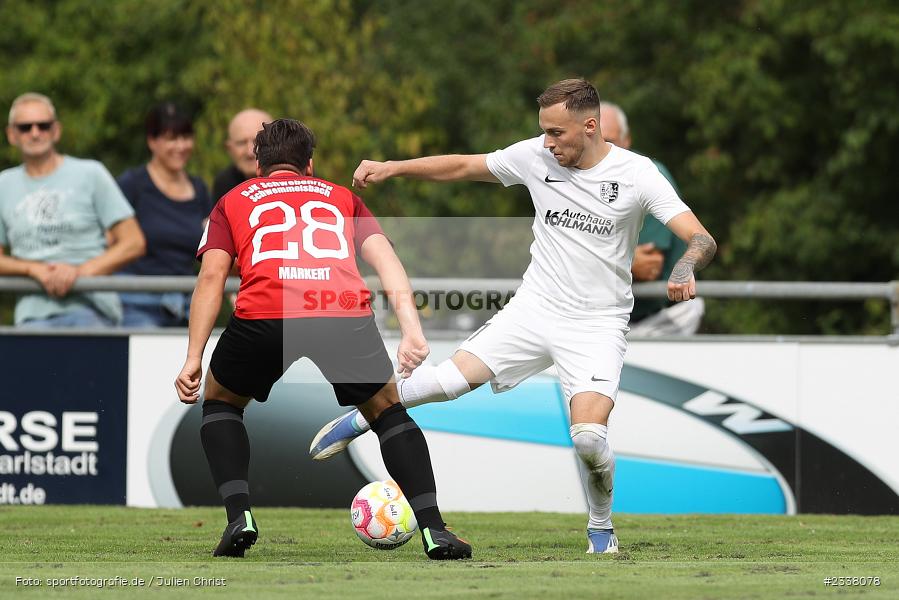 Justin Schulz, Sportgelände in der Au, Karlburg, 27.08.2022, BFV, sport, action, Fussball, August 2022, Saison 2022/2023, 9. Spieltag, Landesliga Nordwest, DJK, TSV, DJK Schwebenried/Schwemmelsbach, TSV Karlburg - Bild-ID: 2338078