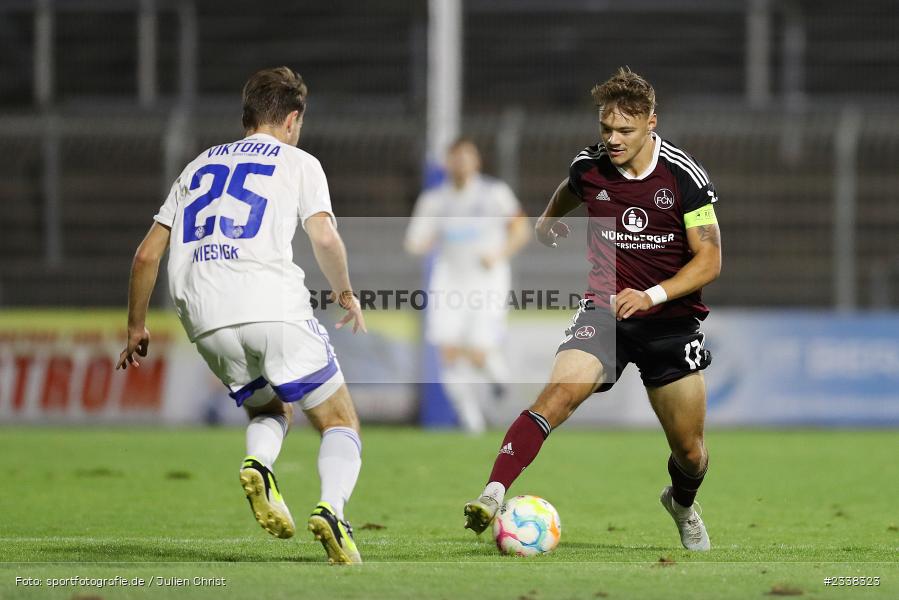 Jannik Hofmann, Stadion am Schönbusch, Aschaffenburg, 02.09.2022, BFV, sport, action, Fussball, August 2022, Saison 2022/2023, 9. Spieltag, Regionalliga Bayern, FCN, SVA, 1. FC Nürnberg II, SV Viktoria Aschaffenburg - Bild-ID: 2338323 Jannik Hofmann, Stadion am Schönbusch, Aschaffenburg, 02.09.2022, BFV, sport, action, Fussball, August 2022, Saison 2022/2023, 9. Spieltag, Regionalliga Bayern, FCN, SVA, 1. FC Nürnberg II, SV Viktoria Aschaffenburg - Bild-ID: 2338323