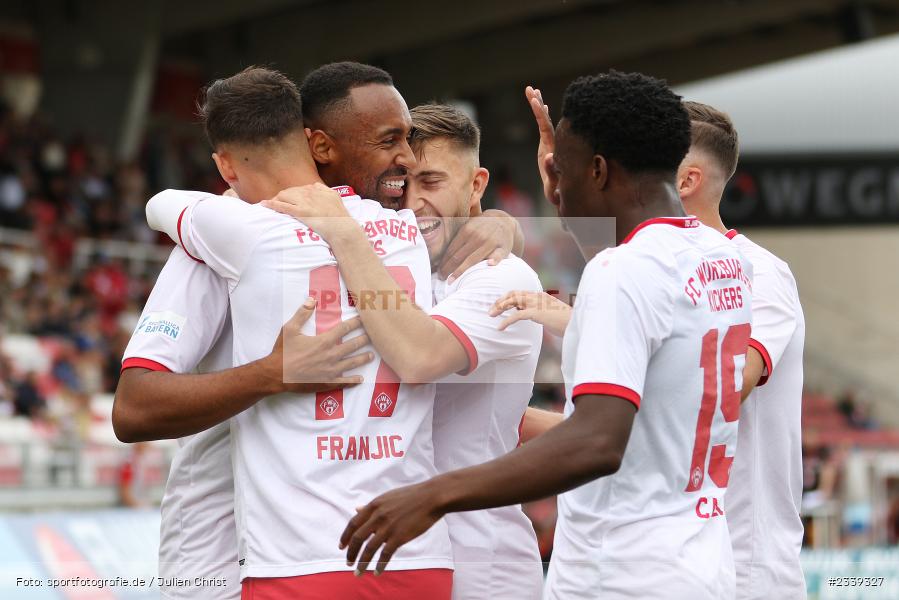 Saliou Sané, FLYERALARM Arena, Würzburg, 10.09.2022, BFV, sport, action, Fussball, September 2022, 11. Spieltag, Saison 2022/2023, Regionalliga Bayern, TSV, FWK, TSV Buchbach, FC Würzburger Kickers - Bild-ID: 2339327 Saliou Sané, FLYERALARM Arena, Würzburg, 10.09.2022, BFV, sport, action, Fussball, September 2022, 11. Spieltag, Saison 2022/2023, Regionalliga Bayern, TSV, FWK, TSV Buchbach, FC Würzburger Kickers - Bild-ID: 2339327