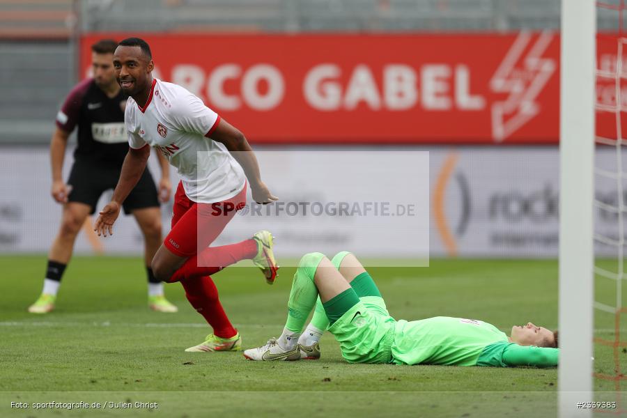 Saliou Sané, FLYERALARM Arena, Würzburg, 10.09.2022, BFV, sport, action, Fussball, September 2022, 11. Spieltag, Saison 2022/2023, Regionalliga Bayern, TSV, FWK, TSV Buchbach, FC Würzburger Kickers - Bild-ID: 2339383 Saliou Sané, FLYERALARM Arena, Würzburg, 10.09.2022, BFV, sport, action, Fussball, September 2022, 11. Spieltag, Saison 2022/2023, Regionalliga Bayern, TSV, FWK, TSV Buchbach, FC Würzburger Kickers - Bild-ID: 2339383