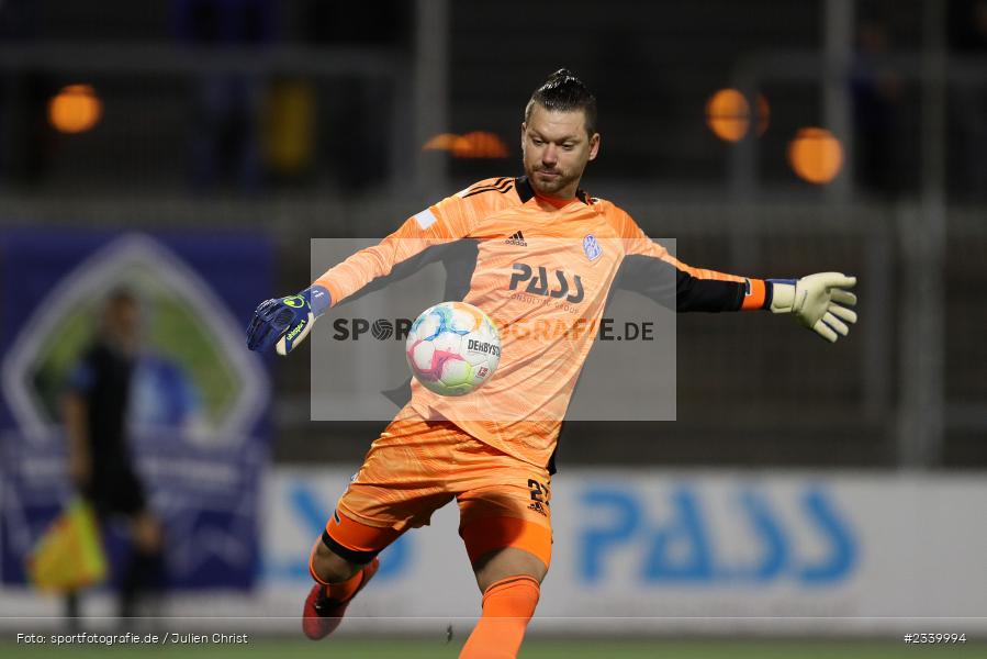 Max Grün, Stadion am Schönbusch, Aschaffenburg, 16.09.2022, BFV, sport, action, Fussball, September 2022, Saison 2022/2023, 12. Spieltag, 4. Liga, Regionalliga Bayern, VFB, SVA, VfB Eichstätt, SV Viktoria Aschaffenburg - Bild-ID: 2339994 Max Grün, Stadion am Schönbusch, Aschaffenburg, 16.09.2022, BFV, sport, action, Fussball, September 2022, Saison 2022/2023, 12. Spieltag, 4. Liga, Regionalliga Bayern, VFB, SVA, VfB Eichstätt, SV Viktoria Aschaffenburg - Bild-ID: 2339994