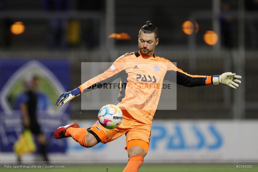 Max Grün, Stadion am Schönbusch, Aschaffenburg, 16.09.2022, BFV, sport, action, Fussball, September 2022, Saison 2022/2023, 12. Spieltag, 4. Liga, Regionalliga Bayern, VFB, SVA, VfB Eichstätt, SV Viktoria Aschaffenburg - Bild-ID: 2340052 Max Grün, Stadion am Schönbusch, Aschaffenburg, 16.09.2022, BFV, sport, action, Fussball, September 2022, Saison 2022/2023, 12. Spieltag, 4. Liga, Regionalliga Bayern, VFB, SVA, VfB Eichstätt, SV Viktoria Aschaffenburg - Bild-ID: 2340052