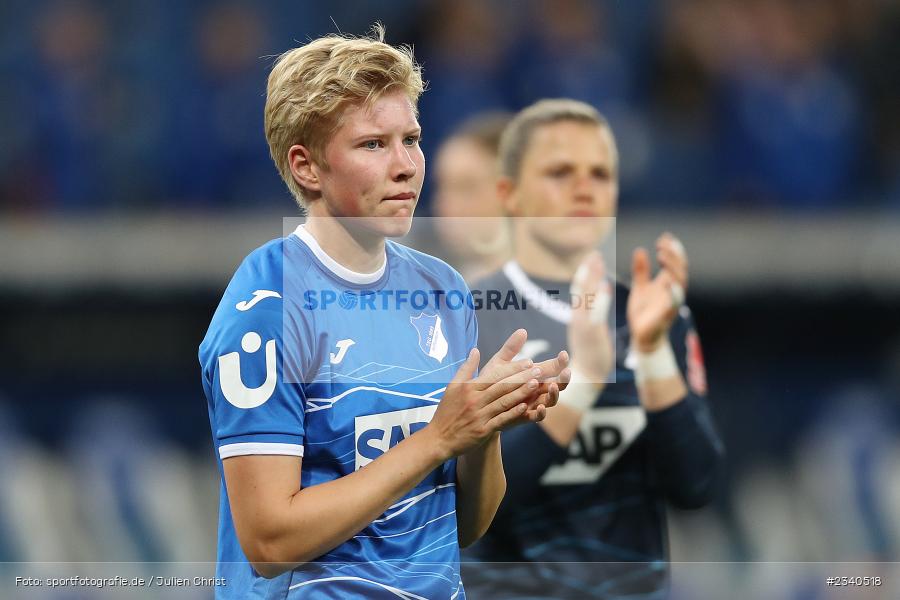 Hände, Arme, gestikuliert, Paulina Krumbiegel, PreZero Arena, Sinsheim, 24.09.2022, DFB, sport, action, Fussball, September 2022, Saison 2022/2023, 2. Spieltag, Die Liga, FLYERALARM Frauen-Bundesliga, VFL, TSG, VfL Wolfsburg, TSG Hoffenheim - Bild-ID: 2340518