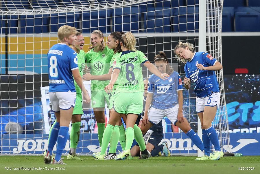Torjubel, Jule Brand, PreZero Arena, Sinsheim, 24.09.2022, DFB, sport, action, Fussball, September 2022, Saison 2022/2023, 2. Spieltag, Die Liga, FLYERALARM Frauen-Bundesliga, VFL, TSG, VfL Wolfsburg, TSG Hoffenheim - Bild-ID: 2340529 Torjubel, Jule Brand, PreZero Arena, Sinsheim, 24.09.2022, DFB, sport, action, Fussball, September 2022, Saison 2022/2023, 2. Spieltag, Die Liga, FLYERALARM Frauen-Bundesliga, VFL, TSG, VfL Wolfsburg, TSG Hoffenheim - Bild-ID: 2340529