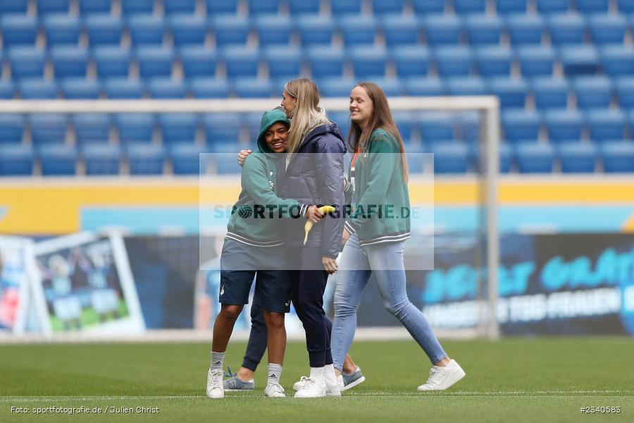 Gia Corley, PreZero Arena, Sinsheim, 24.09.2022, DFB, sport, action, Fussball, September 2022, Saison 2022/2023, 2. Spieltag, Die Liga, FLYERALARM Frauen-Bundesliga, VFL, TSG, VfL Wolfsburg, TSG Hoffenheim - Bild-ID: 2340583