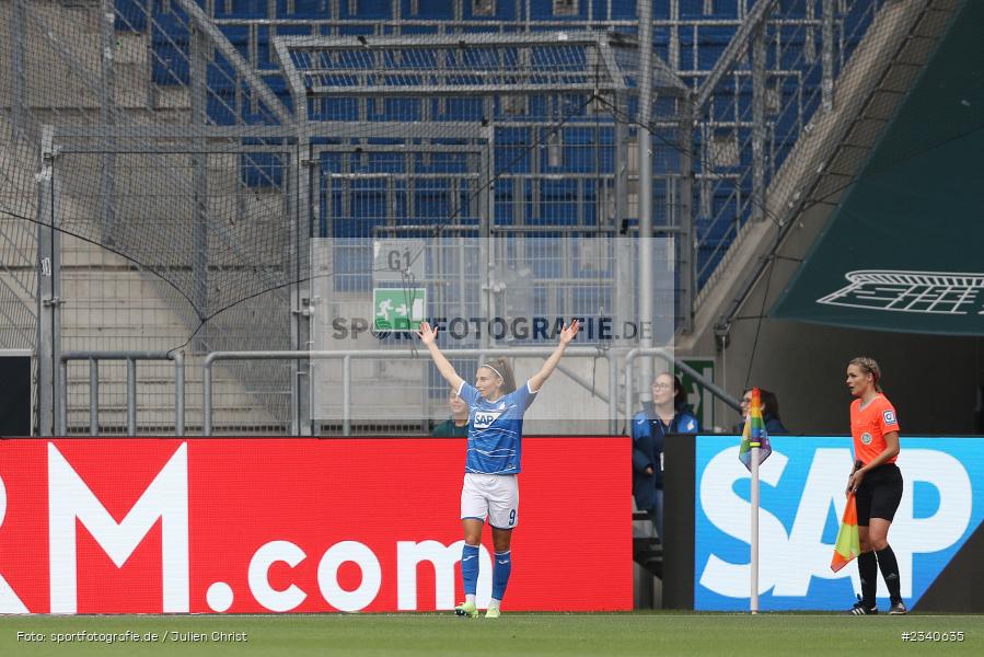 Katharina Naschenweng, PreZero Arena, Sinsheim, 24.09.2022, DFB, sport, action, Fussball, September 2022, Saison 2022/2023, 2. Spieltag, Die Liga, FLYERALARM Frauen-Bundesliga, VFL, TSG, VfL Wolfsburg, TSG Hoffenheim - Bild-ID: 2340635 Katharina Naschenweng, PreZero Arena, Sinsheim, 24.09.2022, DFB, sport, action, Fussball, September 2022, Saison 2022/2023, 2. Spieltag, Die Liga, FLYERALARM Frauen-Bundesliga, VFL, TSG, VfL Wolfsburg, TSG Hoffenheim - Bild-ID: 2340635