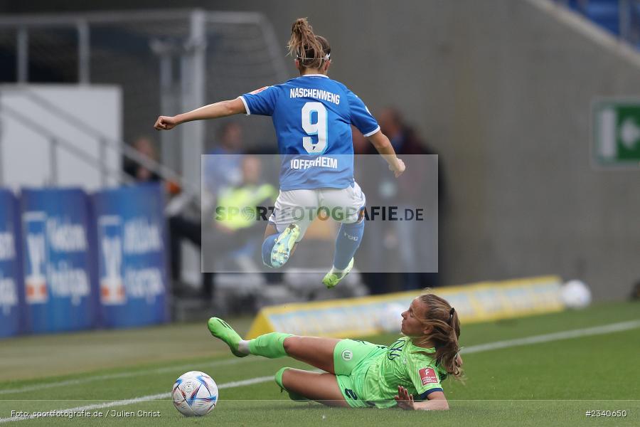 Katharina Naschenweng, PreZero Arena, Sinsheim, 24.09.2022, DFB, sport, action, Fussball, September 2022, Saison 2022/2023, 2. Spieltag, Die Liga, FLYERALARM Frauen-Bundesliga, VFL, TSG, VfL Wolfsburg, TSG Hoffenheim - Bild-ID: 2340650