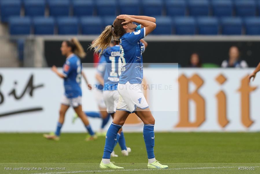 Fabienne Dongus, PreZero Arena, Sinsheim, 24.09.2022, DFB, sport, action, Fussball, September 2022, Saison 2022/2023, 2. Spieltag, Die Liga, FLYERALARM Frauen-Bundesliga, VFL, TSG, VfL Wolfsburg, TSG Hoffenheim - Bild-ID: 2340652