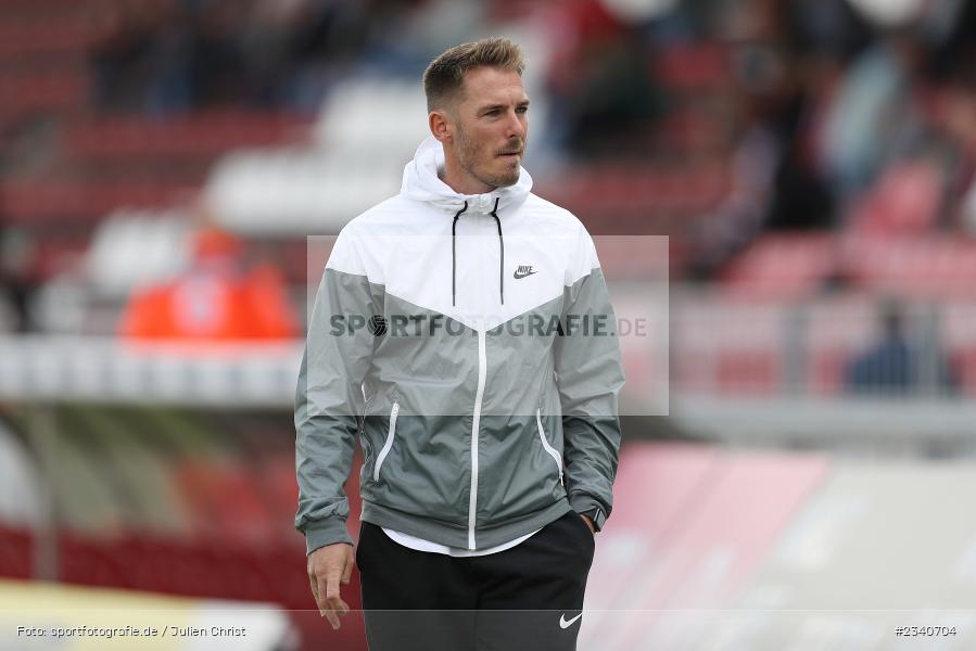 Tobias Strobl, FLYERALARM Arena, Würzburg, 25.09.2022, BFV, sport, action, Fussball, September 2022, Saison 2022/2023, Regionalliga Bayern, FCA, FWK, FC Augsburg II, FC Würzburger Kickers - Bild-ID: 2340704