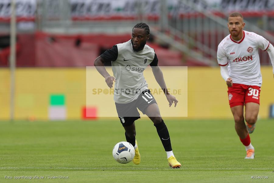 Josue Mbila, FLYERALARM Arena, Würzburg, 25.09.2022, BFV, sport, action, Fussball, September 2022, Saison 2022/2023, Regionalliga Bayern, FCA, FWK, FC Augsburg II, FC Würzburger Kickers - Bild-ID: 2340709 Josue Mbila, FLYERALARM Arena, Würzburg, 25.09.2022, BFV, sport, action, Fussball, September 2022, Saison 2022/2023, Regionalliga Bayern, FCA, FWK, FC Augsburg II, FC Würzburger Kickers - Bild-ID: 2340709
