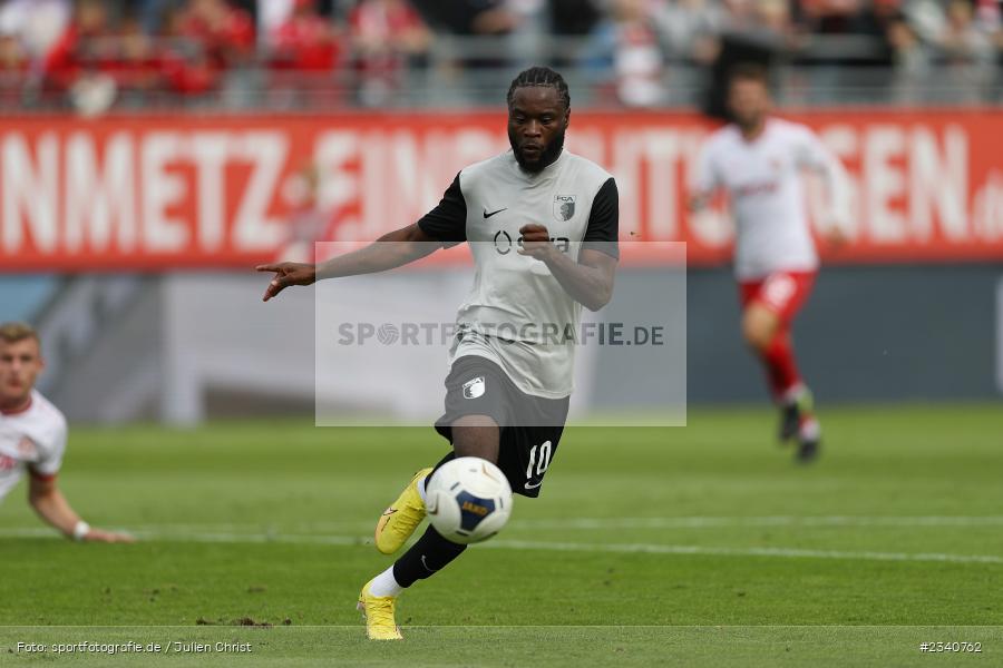 Josue Mbila, FLYERALARM Arena, Würzburg, 25.09.2022, BFV, sport, action, Fussball, September 2022, Saison 2022/2023, Regionalliga Bayern, FCA, FWK, FC Augsburg II, FC Würzburger Kickers - Bild-ID: 2340762