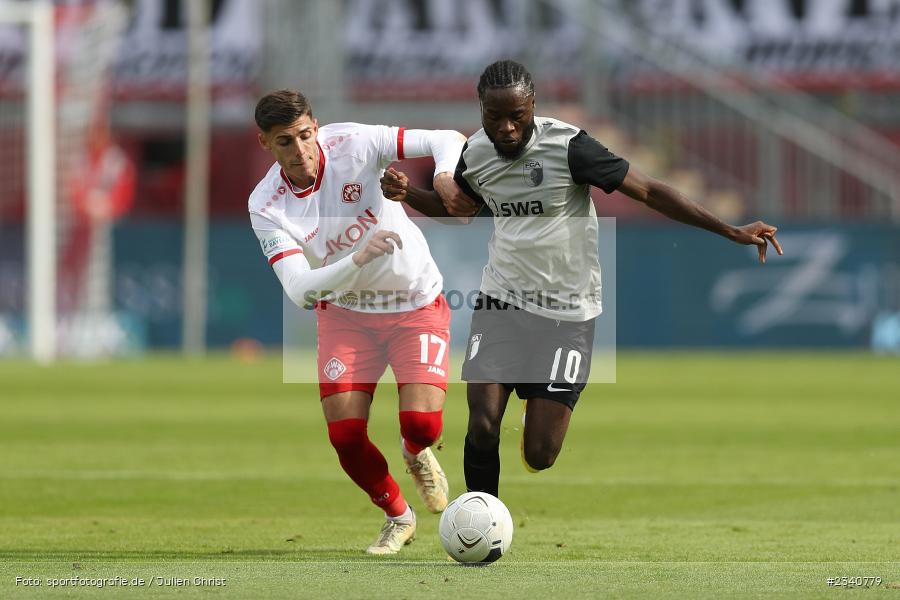 Josue Mbila, FLYERALARM Arena, Würzburg, 25.09.2022, BFV, sport, action, Fussball, September 2022, Saison 2022/2023, Regionalliga Bayern, FCA, FWK, FC Augsburg II, FC Würzburger Kickers - Bild-ID: 2340779
