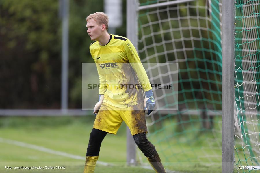 Jonathan Tschanter, Sportgelände, Karlstadt, 25.09.2022, BFV, sport, action, Fussball, September 2022, Saison 2022/2023, 9. Spieltag, A-Klasse Würzburg Gr. 6, FVB, FVK, FV Bachgrund, FV Karlstadt II - Bild-ID: 2340905 Jonathan Tschanter, Sportgelände, Karlstadt, 25.09.2022, BFV, sport, action, Fussball, September 2022, Saison 2022/2023, 9. Spieltag, A-Klasse Würzburg Gr. 6, FVB, FVK, FV Bachgrund, FV Karlstadt II - Bild-ID: 2340905