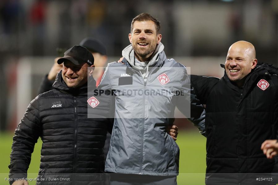 Team, Trainer, Emotionen, Jubel, Marco Wildersinn, FLYERALARM Arena, Würzburg, 27.09.2022, BFV, sport, action, Fussball, September 2022, Saison 2022/2023, Viertelfinale, Toto-Pokal, BFV-Verbandspokal, DJK, FWK, DJK Vilzing, FC Würzburger Kickers - Bild-ID: 2341125