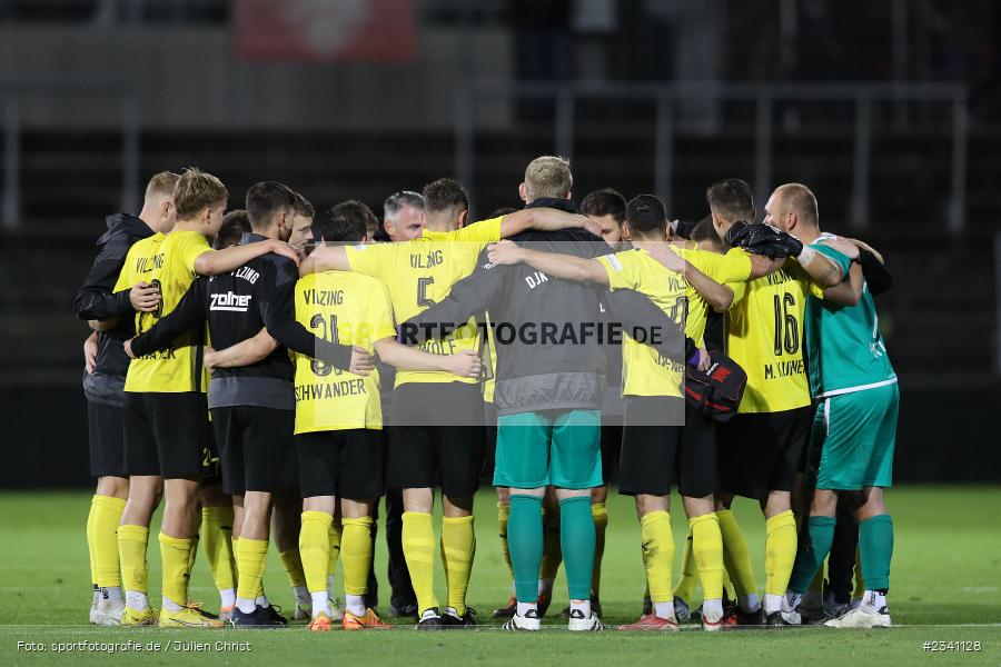 Ansprache, Team, Mannschaftskreis, FLYERALARM Arena, Würzburg, 27.09.2022, BFV, sport, action, Fussball, September 2022, Saison 2022/2023, Viertelfinale, Toto-Pokal, BFV-Verbandspokal, DJK, FWK, DJK Vilzing, FC Würzburger Kickers - Bild-ID: 2341128