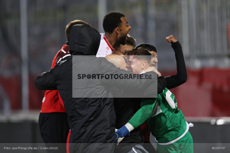 Jubel, Emotionen, Vincent Friedsam, FLYERALARM Arena, Würzburg, 27.09.2022, BFV, sport, action, Fussball, September 2022, Saison 2022/2023, Viertelfinale, Toto-Pokal, BFV-Verbandspokal, DJK, FWK, DJK Vilzing, FC Würzburger Kickers - Bild-ID: 2341137