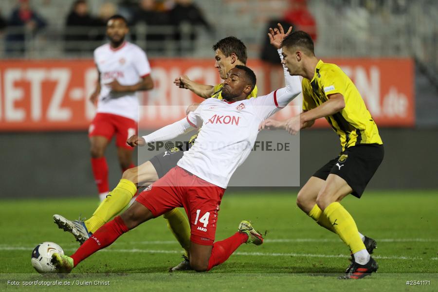Saliou Sané, FLYERALARM Arena, Würzburg, 27.09.2022, BFV, sport, action, Fussball, September 2022, Saison 2022/2023, Viertelfinale, Toto-Pokal, BFV-Verbandspokal, DJK, FWK, DJK Vilzing, FC Würzburger Kickers - Bild-ID: 2341171