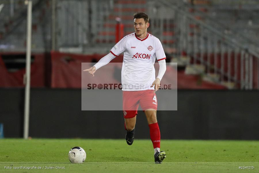 Lukas Müller, FLYERALARM Arena, Würzburg, 27.09.2022, BFV, sport, action, Fussball, September 2022, Saison 2022/2023, Viertelfinale, Toto-Pokal, BFV-Verbandspokal, DJK, FWK, DJK Vilzing, FC Würzburger Kickers - Bild-ID: 2341213