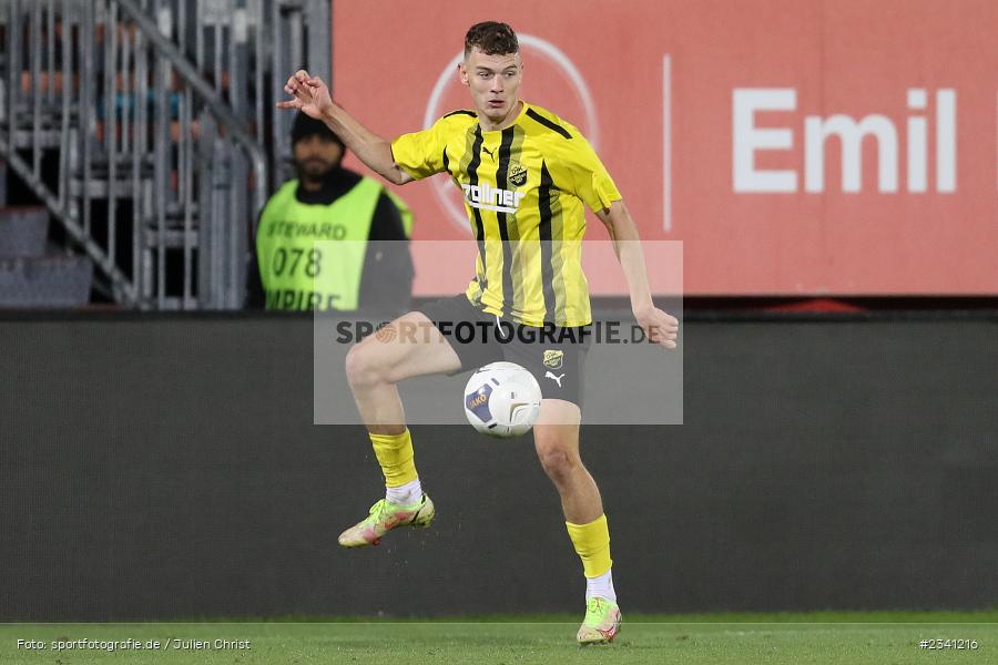 Lukas Schröder, FLYERALARM Arena, Würzburg, 27.09.2022, BFV, sport, action, Fussball, September 2022, Saison 2022/2023, Viertelfinale, Toto-Pokal, BFV-Verbandspokal, DJK, FWK, DJK Vilzing, FC Würzburger Kickers - Bild-ID: 2341216