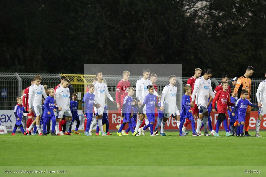 Einlaufkinder, Einlaufkids, Stadion am Schönbusch, Aschaffenburg, 30.09.2022, BFV, sport, action, Fussball, September 2022, Saison 2022/2023, 14. Spieltag, Regionalliga Bayern, TGM, SVA, Türkgücü München, SV Viktoria Aschaffenburg - Bild-ID: 2341382