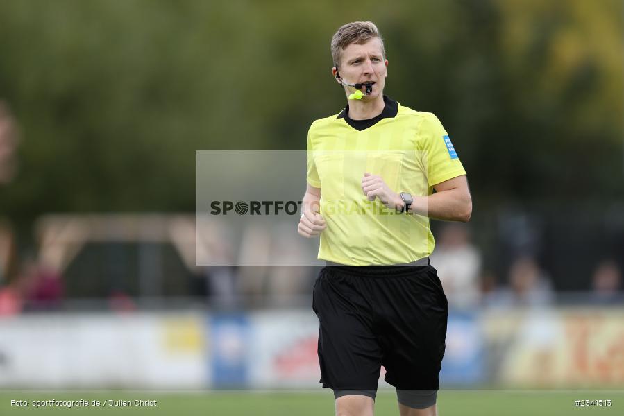 Schiedsrichter, Marc Treubert, Sportgelände, Lohr am Main, 01.10.2022, BFV, sport, action, Fussball, Oktober 2022, Saison 2022/2023, 10. Spieltag, Bezirksliga Unterfranken West, KEI, TSV, TSV Keilberg, TSV Lohr - Bild-ID: 2341513