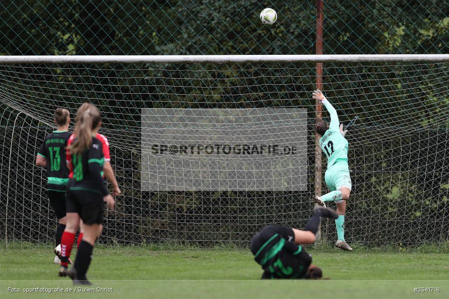 Lisa Bayer, Pauline Kleinhenz, Sportgelände, Karsbach, 01.10.2022, BFV, sport, action, Fussball, Oktober 2022, Saison 2022/2023, 5. Spieltag, Frauen, Landesliga Nord, SGF, FCK, SpVgg Greuther Fürth, FC Karsbach - Bild-ID: 2341718