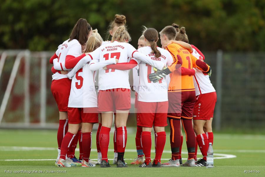 Mannschaftskreis, Soccergirl Sportpark, Würzburg, 02.10.2022, BFV, sport, action, Fussball, Oktober 2022, Saison 2022/2023, 5. Spieltag, Bezirksoberliga Frauen, DJK, FWK, DJK Schweinfurt, FC Würzburger Kickers II - Bild-ID: 2341766