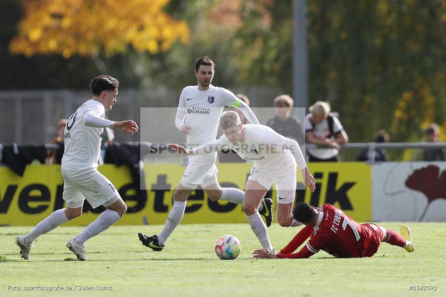 Adrian Winter, Sportgelände, Karlstadt, 03.10.2022, sport, action, BFV, Fussball, Oktober 2022, Saison 2022/2023, 15. Spieltag, Landesliga Nordwest, FCC, TSV, FC Coburg, TSV Karlburg - Bild-ID: 2342092