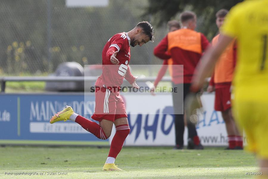 Aykut Civelek, Sportgelände, Karlstadt, 03.10.2022, sport, action, BFV, Fussball, Oktober 2022, Saison 2022/2023, 15. Spieltag, Landesliga Nordwest, FCC, TSV, FC Coburg, TSV Karlburg - Bild-ID: 2342093