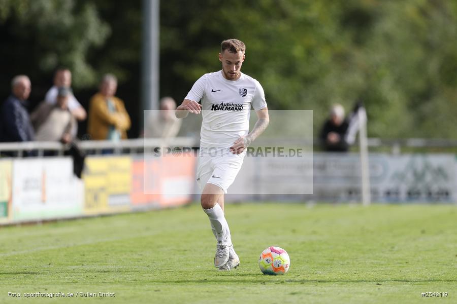 Justin Schulz, Sportgelände, Karlstadt, 03.10.2022, sport, action, BFV, Fussball, Oktober 2022, Saison 2022/2023, 15. Spieltag, Landesliga Nordwest, FCC, TSV, FC Coburg, TSV Karlburg - Bild-ID: 2342119