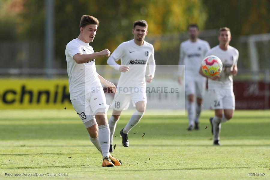 Pascal Jeni, Sportgelände, Karlstadt, 03.10.2022, sport, action, BFV, Fussball, Oktober 2022, Saison 2022/2023, 15. Spieltag, Landesliga Nordwest, FCC, TSV, FC Coburg, TSV Karlburg - Bild-ID: 2342169