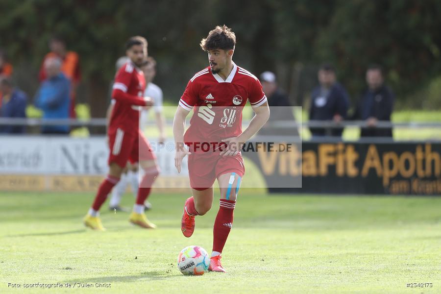 Tom Siller, Sportgelände, Karlstadt, 03.10.2022, sport, action, BFV, Fussball, Oktober 2022, Saison 2022/2023, 15. Spieltag, Landesliga Nordwest, FCC, TSV, FC Coburg, TSV Karlburg - Bild-ID: 2342173