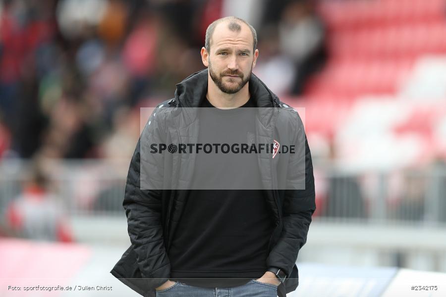 Sportdirektor, Sebastian Neumann, FLYERALARM Arena, Würzburg, 03.10.2022, sport, action, BFV, Fussball, Oktober 2022, Saison 2022/2023, 15. Spieltag, Regionalliga Bayern, SVW, FWK, SV Wacker Burghausen, TSV Karlburg - Bild-ID: 2342175