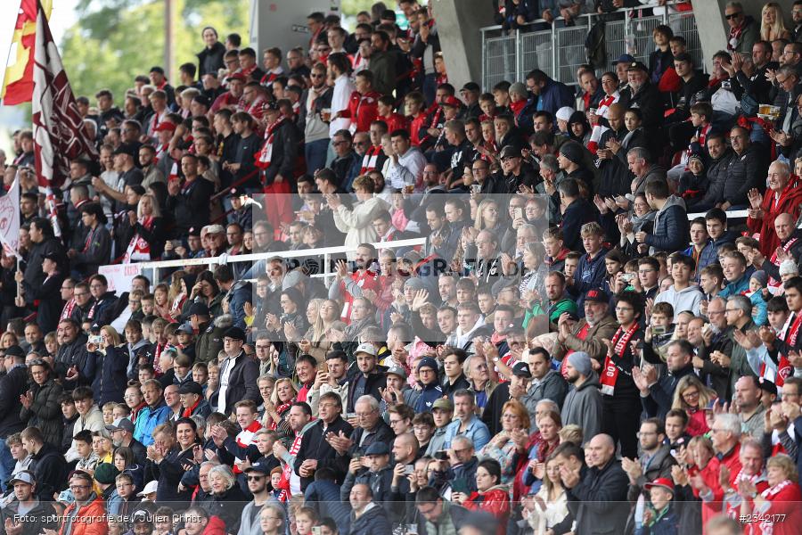 FLYERALARM Arena, Würzburg, 03.10.2022, sport, action, BFV, Fussball, Oktober 2022, Saison 2022/2023, 15. Spieltag, Regionalliga Bayern, SVW, FWK, SV Wacker Burghausen, TSV Karlburg - Bild-ID: 2342177