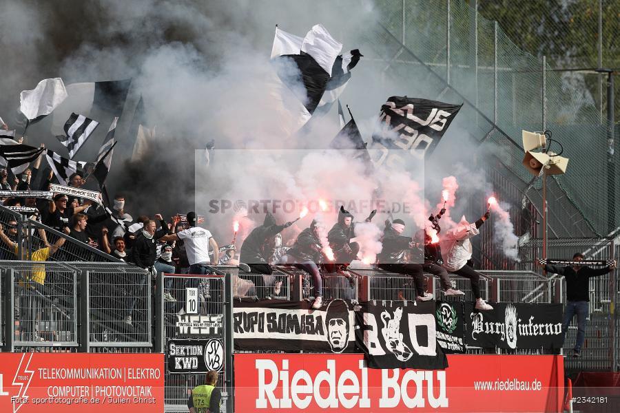 Fans, FLYERALARM Arena, Würzburg, 03.10.2022, sport, action, BFV, Fussball, Oktober 2022, Saison 2022/2023, 15. Spieltag, Regionalliga Bayern, SVW, FWK, SV Wacker Burghausen, TSV Karlburg - Bild-ID: 2342181