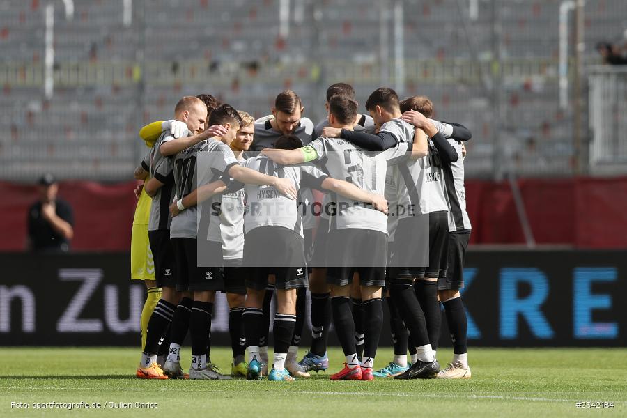 Mannschaftskreis, FLYERALARM Arena, Würzburg, 03.10.2022, sport, action, BFV, Fussball, Oktober 2022, Saison 2022/2023, 15. Spieltag, Regionalliga Bayern, SVW, FWK, SV Wacker Burghausen, TSV Karlburg - Bild-ID: 2342184