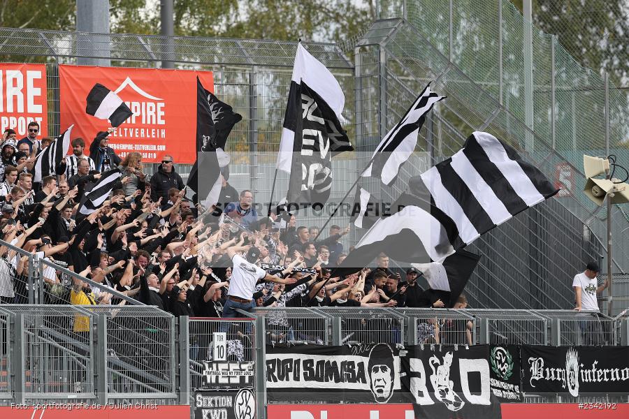 Fans, FLYERALARM Arena, Würzburg, 03.10.2022, sport, action, BFV, Fussball, Oktober 2022, Saison 2022/2023, 15. Spieltag, Regionalliga Bayern, SVW, FWK, SV Wacker Burghausen, TSV Karlburg - Bild-ID: 2342192