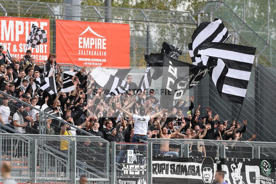 Fans, FLYERALARM Arena, Würzburg, 03.10.2022, sport, action, BFV, Fussball, Oktober 2022, Saison 2022/2023, 15. Spieltag, Regionalliga Bayern, SVW, FWK, SV Wacker Burghausen, TSV Karlburg - Bild-ID: 2342200