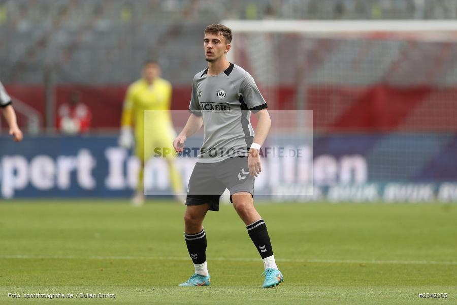 Edin Hyseni, FLYERALARM Arena, Würzburg, 03.10.2022, sport, action, BFV, Fussball, Oktober 2022, Saison 2022/2023, 15. Spieltag, Regionalliga Bayern, SVW, FWK, SV Wacker Burghausen, TSV Karlburg - Bild-ID: 2342203